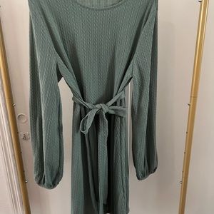 XL, US 14 Mint green, long sleeve, tie waist dress. Used - in good condition.